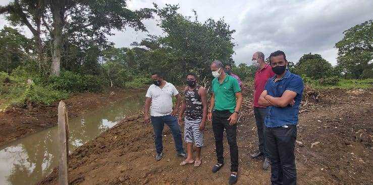 Camacã: Serviço de limpeza de esgotos vai acabar com alagamentos em São João do Panelinha